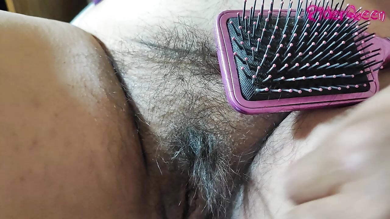 Bbw mom with hairy pussy is combed with a brush