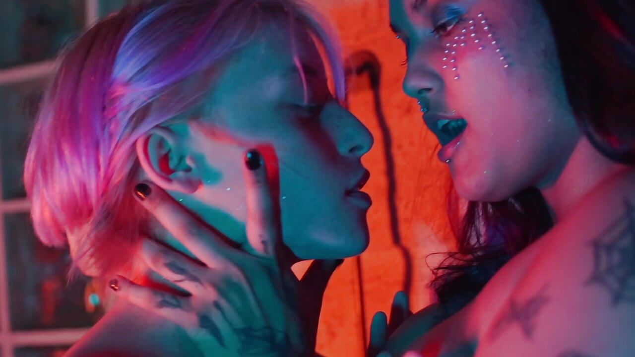 The shadows that inhabit me