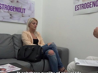 Blonde has multiple squirts