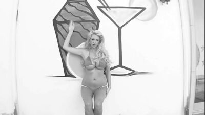 Courtney Taylor Gets Her Asshole Creamed While Scarlett Wild Licks The Cum SQF