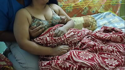 Desi Bhabhi showed her pussy to her boyfriend