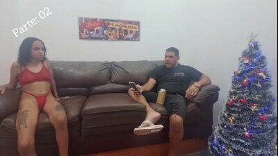 Dessinha a surfistinha faz revelações no só com Leo ogro: – quero fuder com com 08 homens ,fodi com dois e gostei.