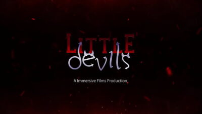 Fodendo a bucetinha peludinha de uma ruiva natural gravidinha – Little Devils #62 – Tiny Foxxy