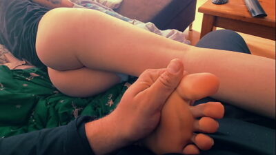 I invite her for video, and she wanted ass massage !!