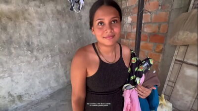 LLEVO A LAVAR LA ROPA DONDE LA VECINA Y TERMINA ESTREGANDOME LA VERGA