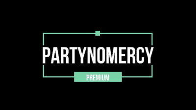 Mientras mi linda hermanastra toma un descanso en mi habitacion, yo me aprovecho para darle una buena cogida y venida a chorros.,