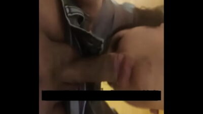 Nuestra Potra Aleja nos sigue enviando contenido rico: Esta vez se seduce a un nuevo empleado en su primer día del trabajo (colágeno directo del envase)