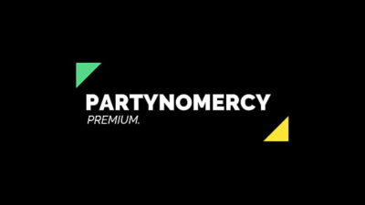 Primera polla que entra al coño de mi hermanastra es mi dura verga y disfruta mientras lo hago. h.l.