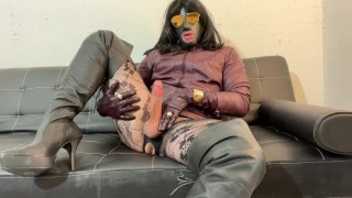 Sissy Glovecum 023 – Crossdress-Mess: 3 Cumshots