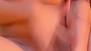 Novinha Latina Betendo Siririca Depois De Chegar do Trabalho Instagram rosered.vip 😈🤤